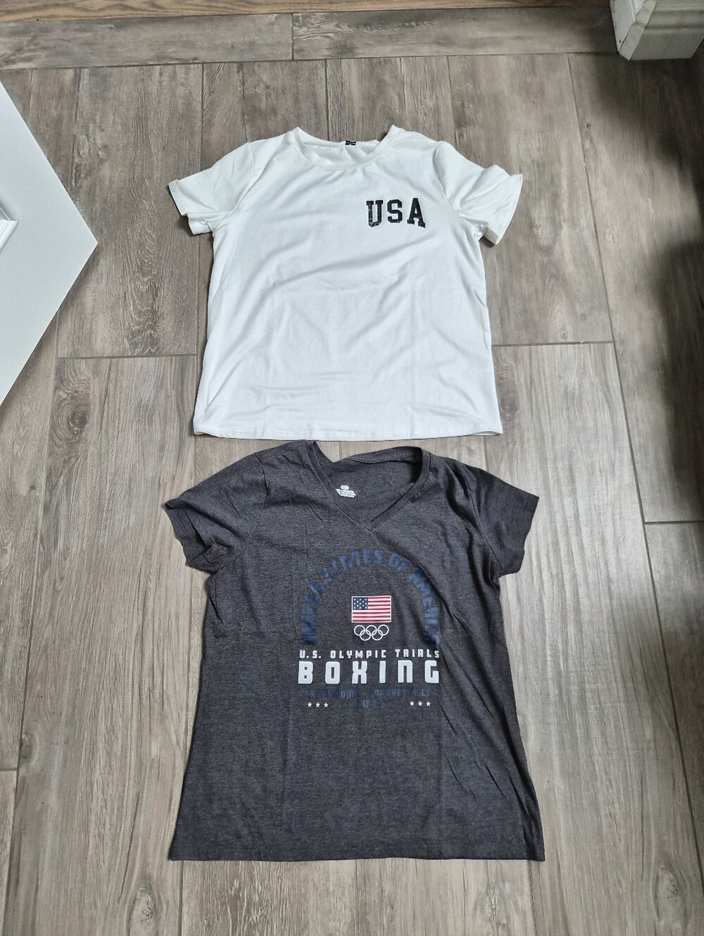 Women's Fanatics Gray Olympic Boxing & White USA Graphic Tee's